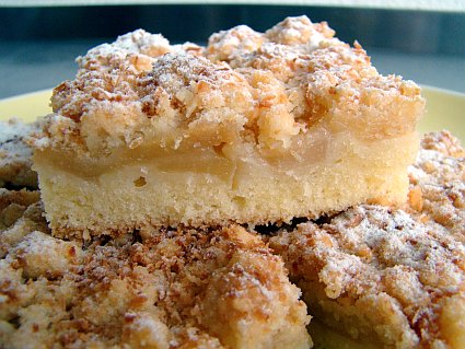 Coconuts Apple Crumble Cake